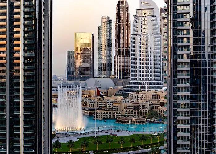 Glorious Burj Khalifa & Fountain Views, 4Bdr